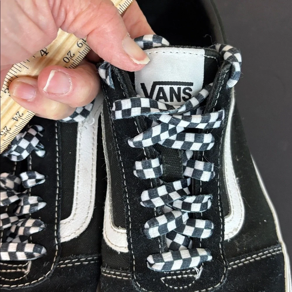 Vans Old Skool Canvas and Suede Sneaker Size M 8 Checkerboard Laces